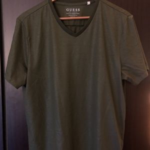 Guess T-shirt